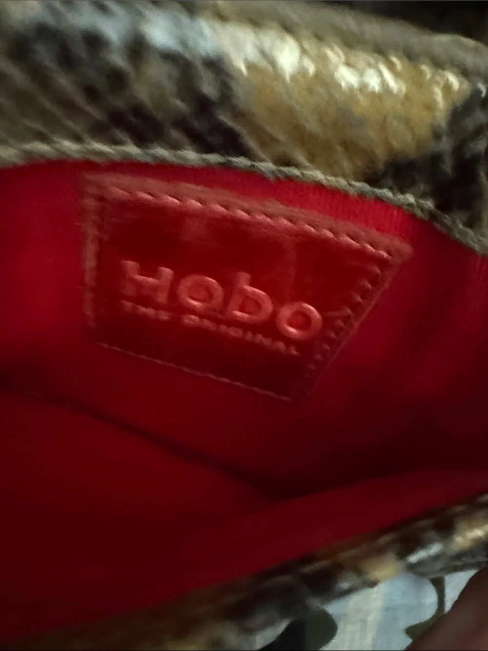 HOBO compact zip